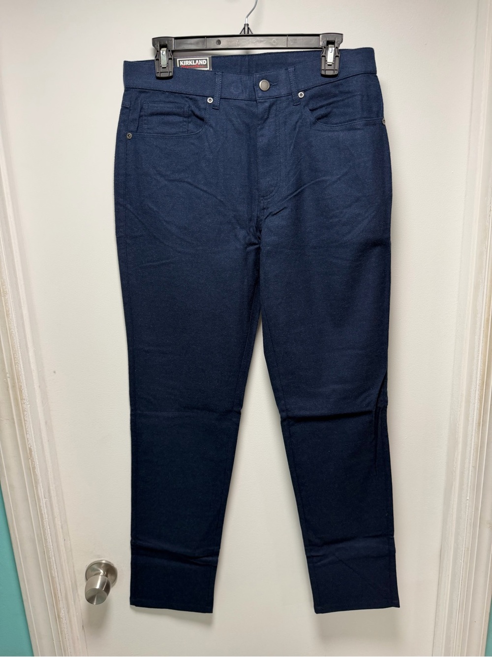 Kirkland Signature Men’s Slim Straight Jeans Navy Blue